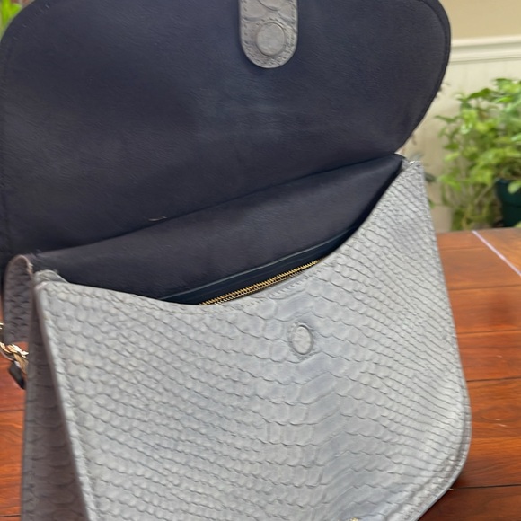 Kate spade croc embossed  bag.  EUC. It’s a lavender/blue. - Picture 7 of 14